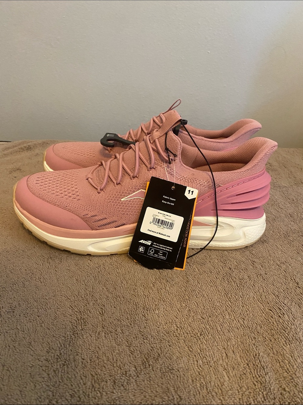 Sneakers - Picture 6 of 11